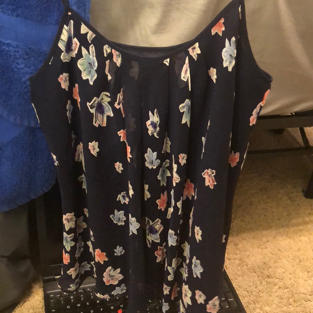 Club Monaco top